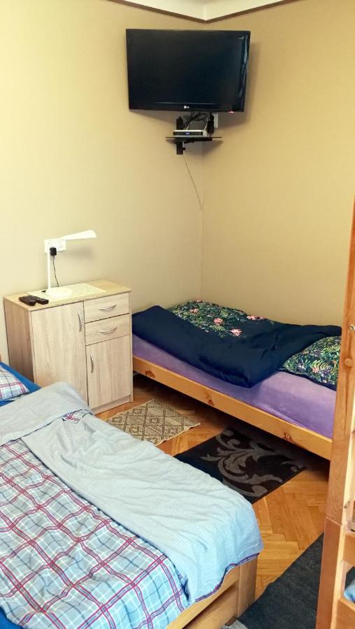 Tanie Noclegi Mieszkanka Zyrardow Exterior foto