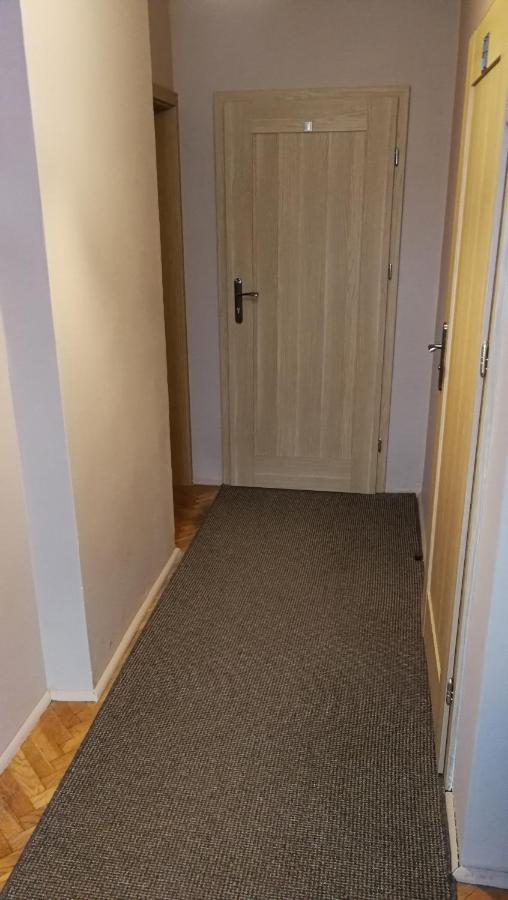 Tanie Noclegi Mieszkanka Zyrardow Exterior foto